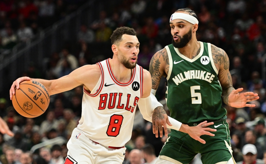 爱游戏APP-雄鹿鏖战新疆队，拉文高光表现