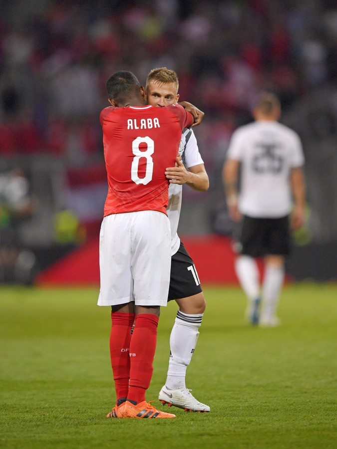 爱游戏tv-奥地利队碾压日本队，奥恰洛夫刷新纪录