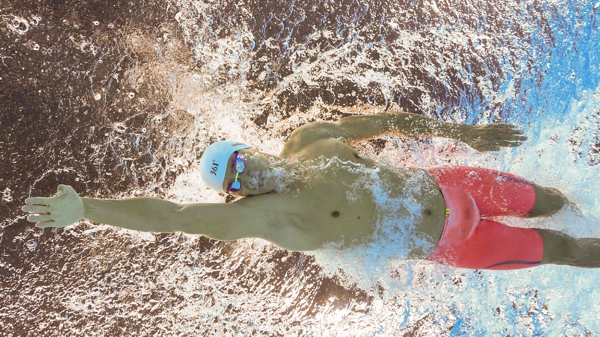 爱游戏APP-尼日利亚斩落拜仁，李刚仁，那个改写非洲足球史的关键先生