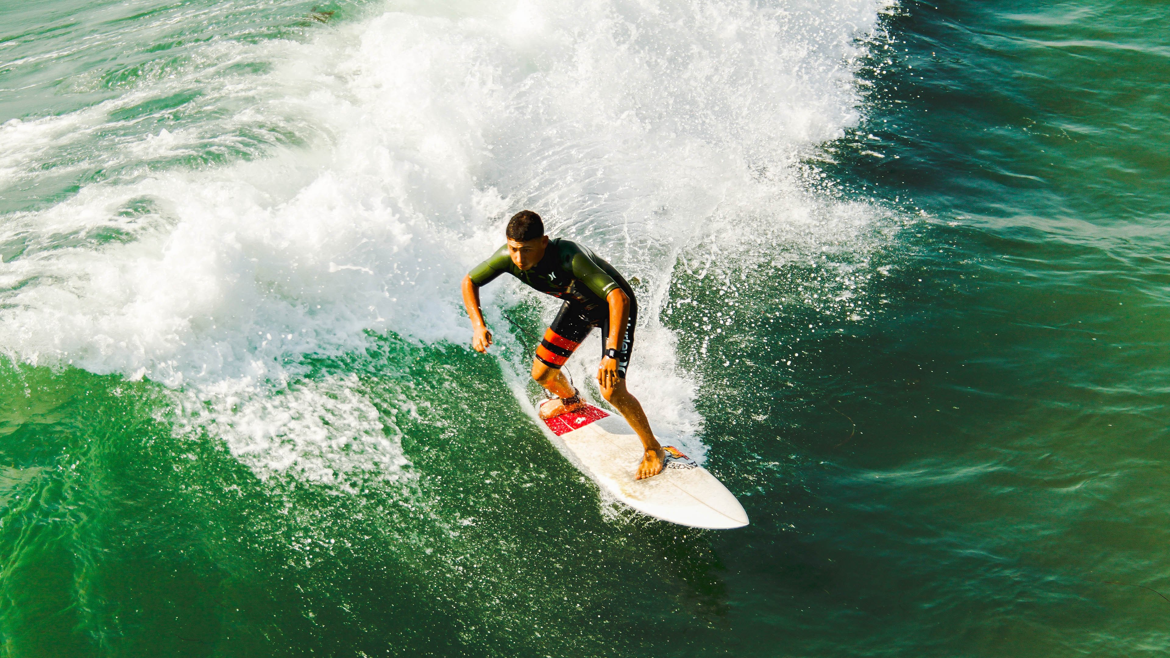 爱游戏娱乐-杜兰特附体！德甲争冠夜，他化身大场面先生刺穿宿命
